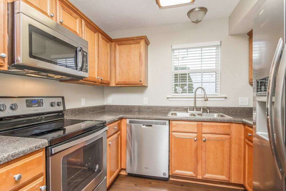 3076 Ace Wintermeyer Dr - Photo 5 of 17