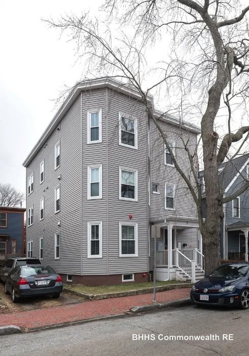 8 Rockingham St #1 - Photo 5 of 13