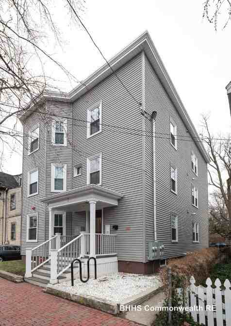 8 Rockingham St #1 - Photo 7 of 13