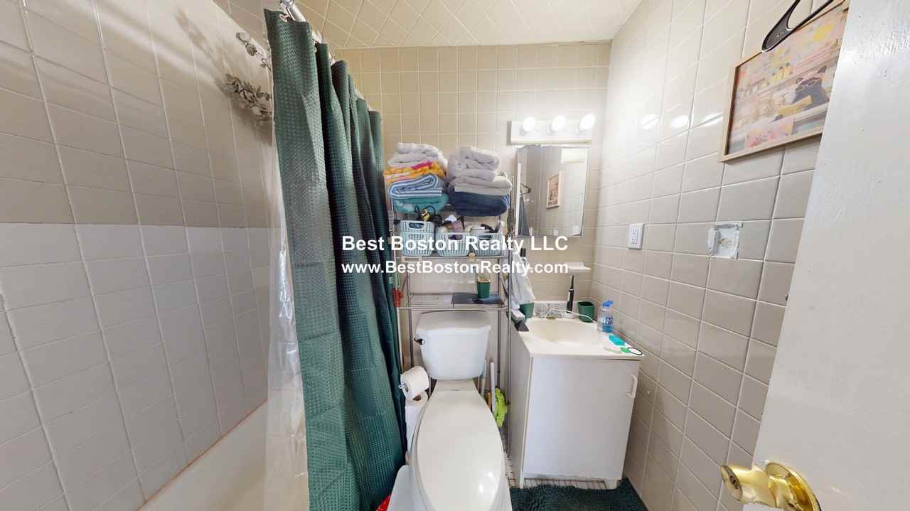 597 Broadway #6 - Photo 2 of 9