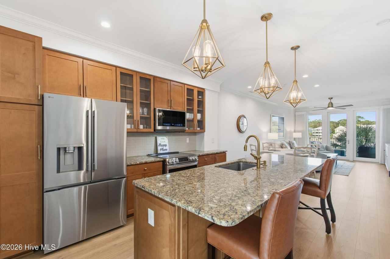 2571 Saint James Dr Se - Photo 7 of 44