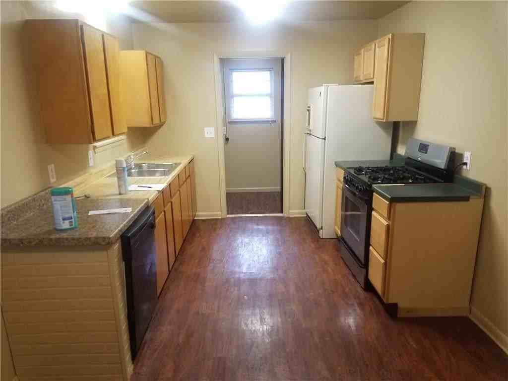 598 N 40th St - Photo 6 of 20