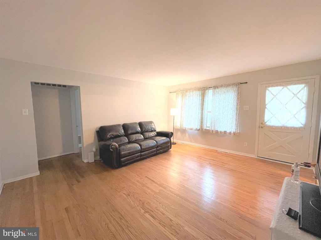 310 Fish Pond Rd - Photo 3 of 13