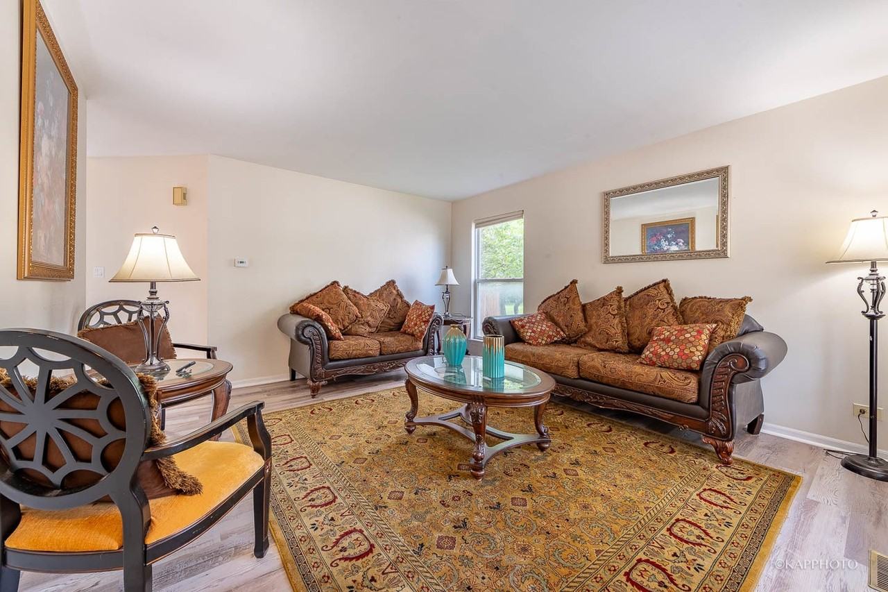 2316 Periwinkle Ct - Photo 5 of 30