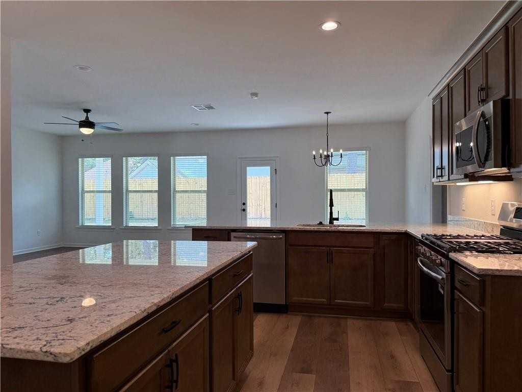 19693 Calden Ct - Photo 6 of 24