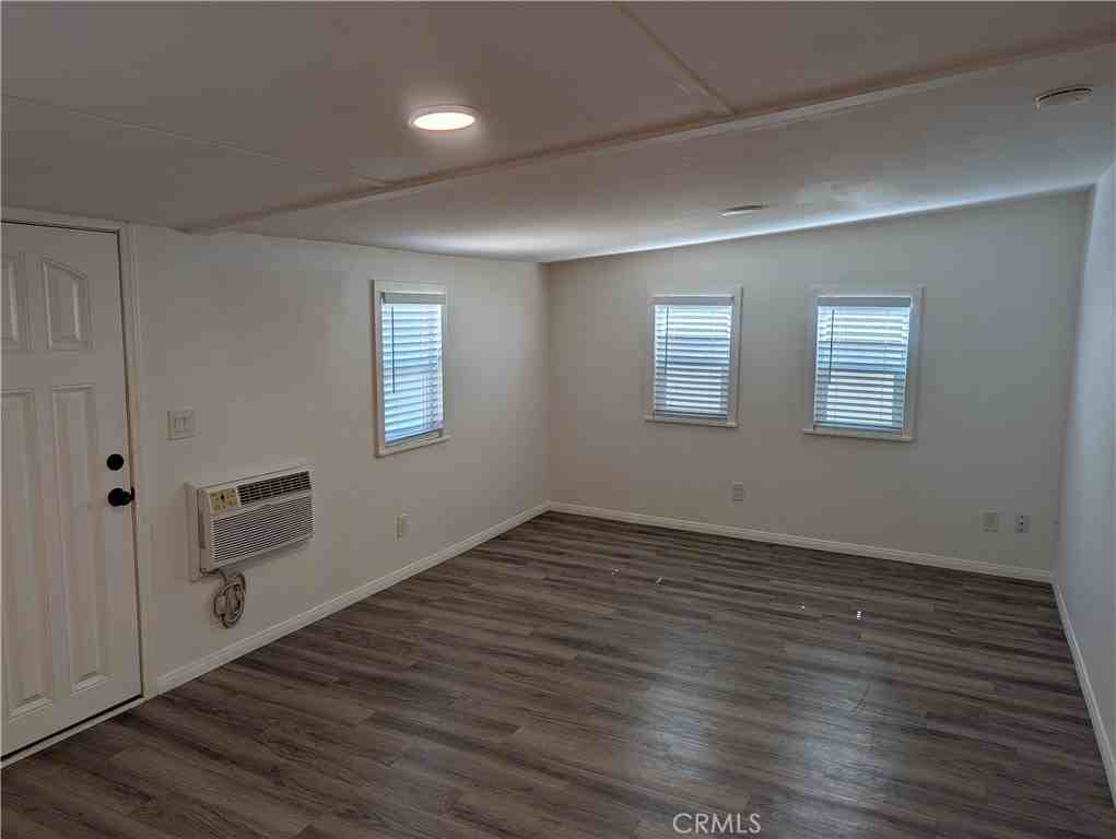 10141 Cook Avenue B B - Photo 4 of 8