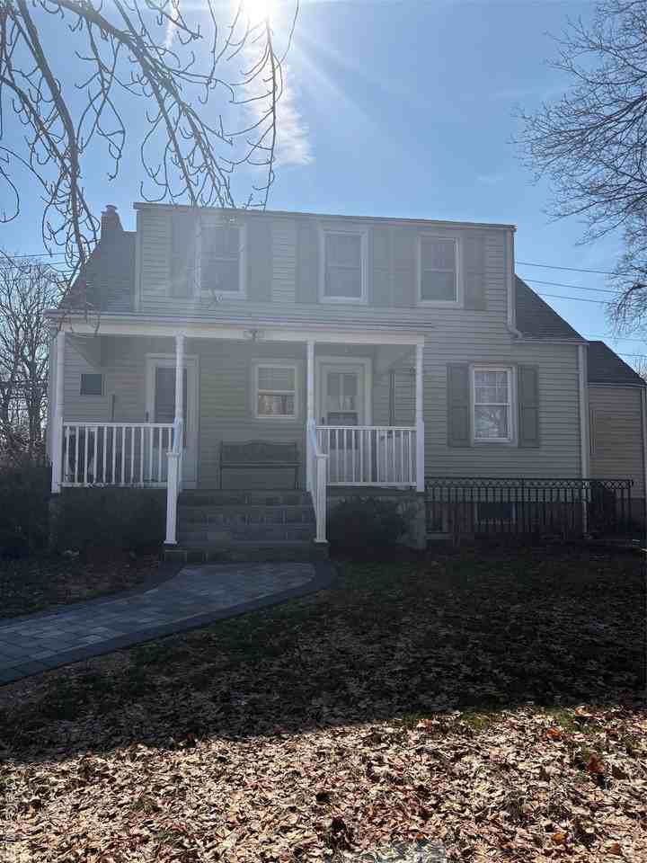 320 Depot Rd - Photo 2 of 16