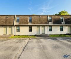 featured image of 950 Palmer Dr #10