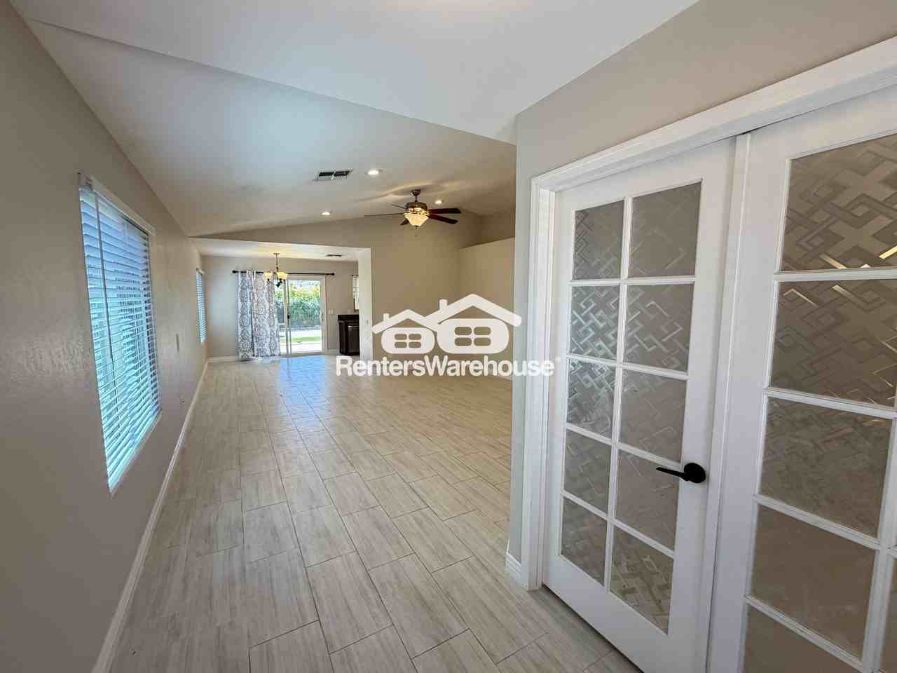 2023 E Paradise Ln - Photo 5 of 29