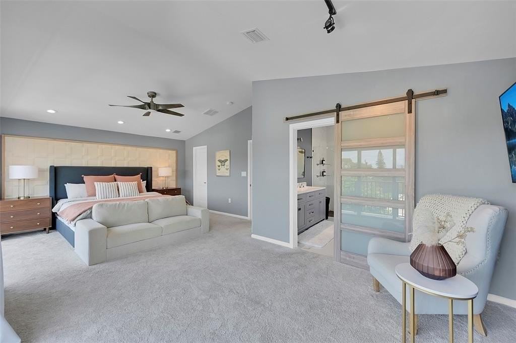 640 Ne 17th Way - Photo 7 of 25