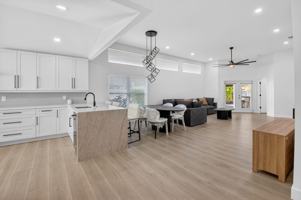 featured image of 1095 Anchor Pt