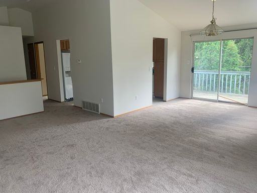 11526 30th Ave Ne - Photo 5 of 18