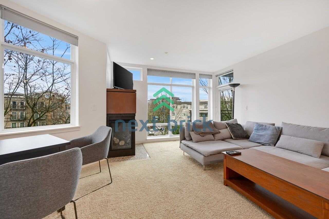 211 Kirkland Ave #303 - Photo 2 of 23