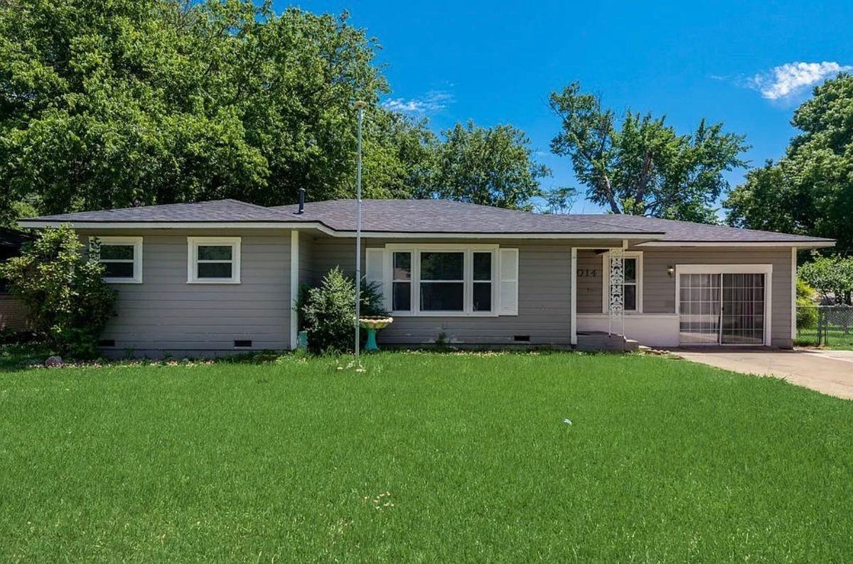 1014 W Belden St - Photo 3 of 18