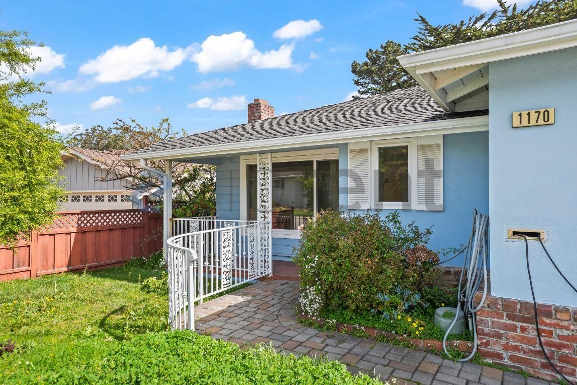 1170 Glenview Dr - Photo 2 of 29