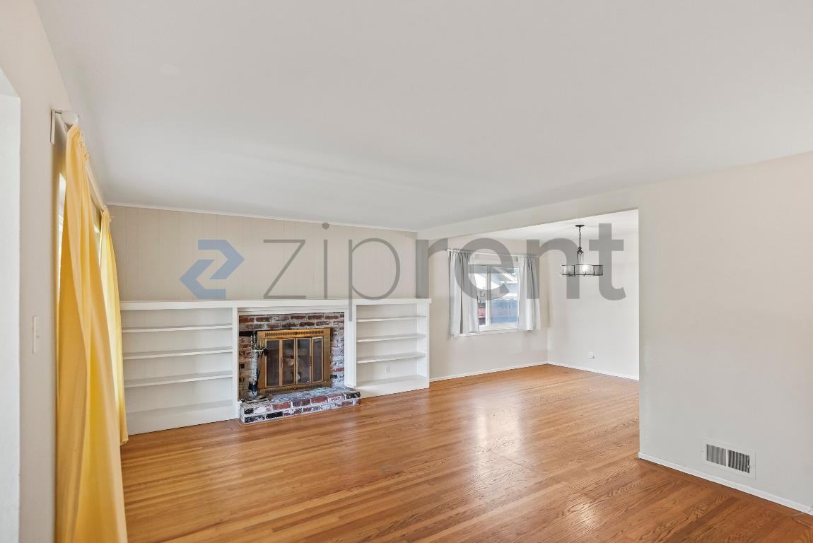 1170 Glenview Dr - Photo 5 of 29