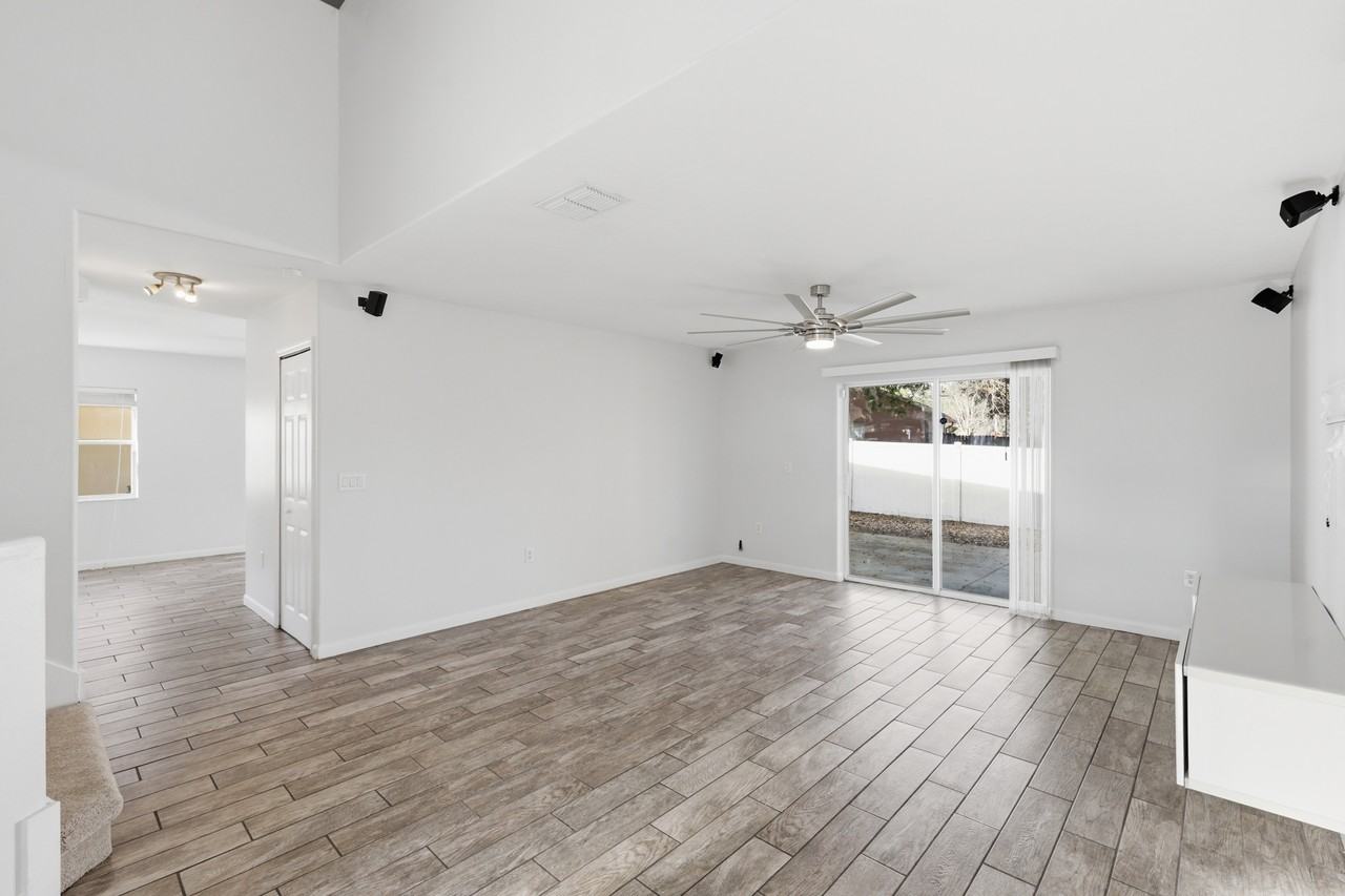 11479 Brown Quail Ct - Photo 2 of 20
