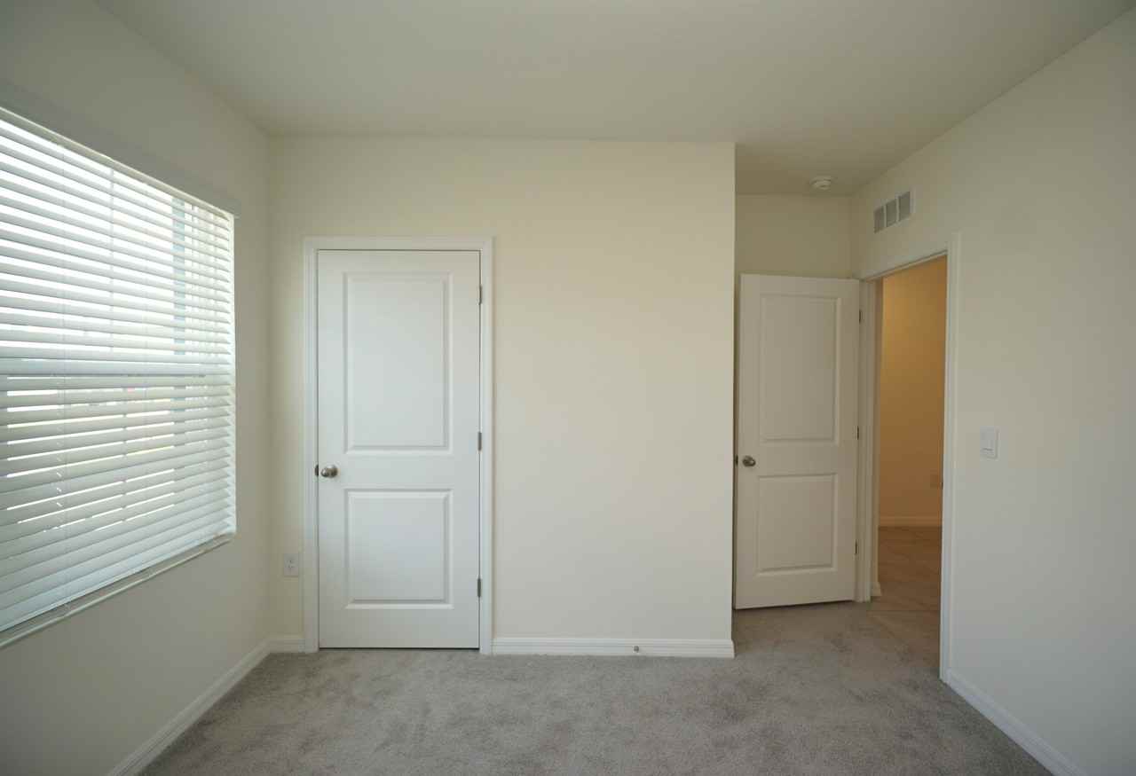 33700 Jasper Stone Dr - Photo 5 of 30