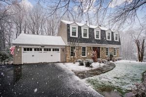 featured image of 4623 University Dr