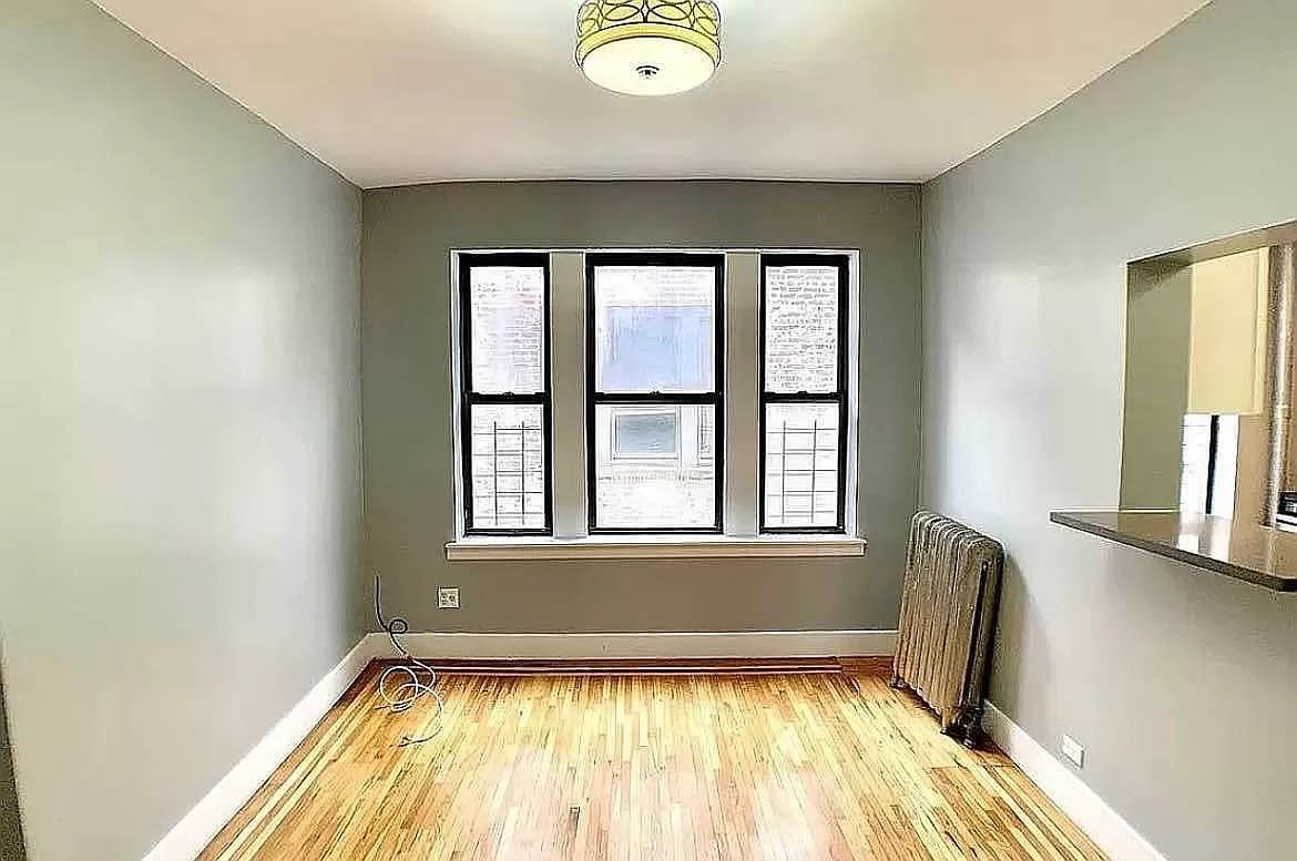 85 Post Ave #54 - Photo 3 of 6