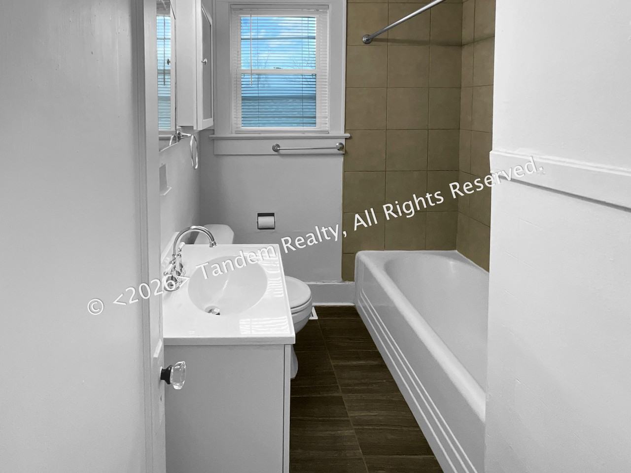 1602 16Th Ave S - Photo 3 of 8