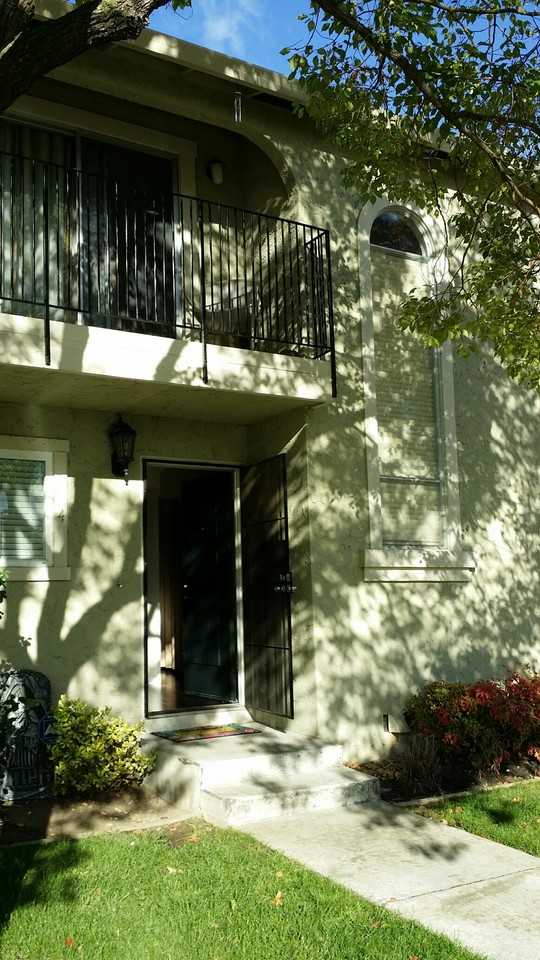 4 Meadowbrook Ave - Photo 4 of 18