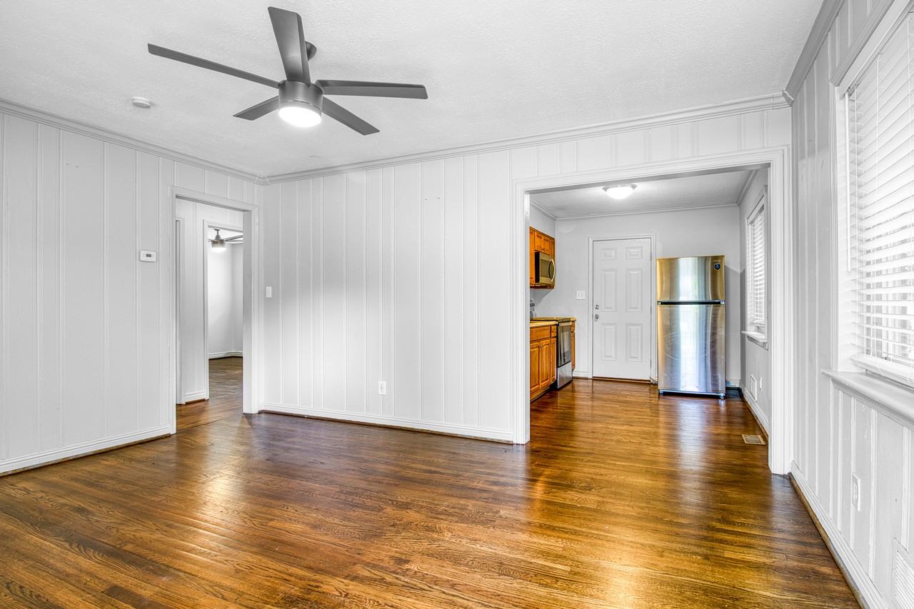 3447 Pierce St - Photo 7 of 32