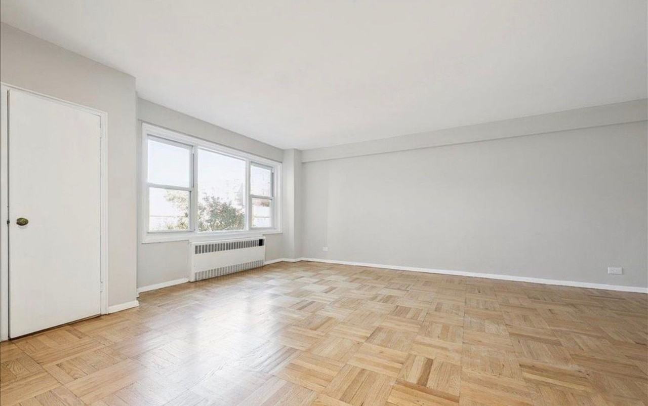 11045 Queens Blvd #6323 - Photo 3 of 9