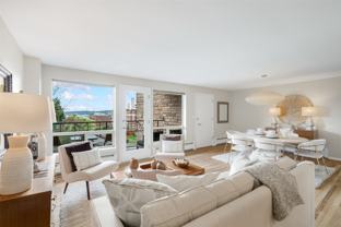 330 W Roy St - Photo 1 of 1