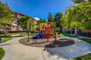 featured image of 2250 Monroe St