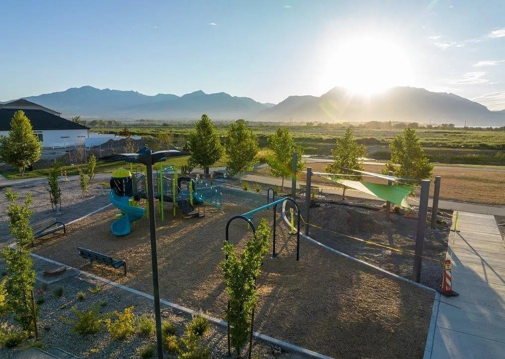 341 N Colonnade Rd - Photo 6 of 19