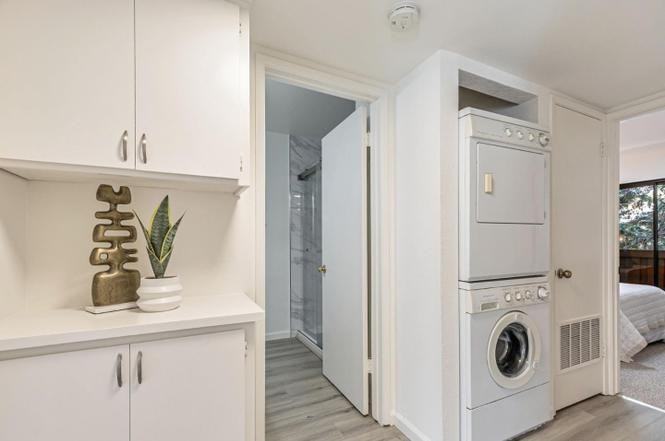 2201 Monroe St - Photo 2 of 14