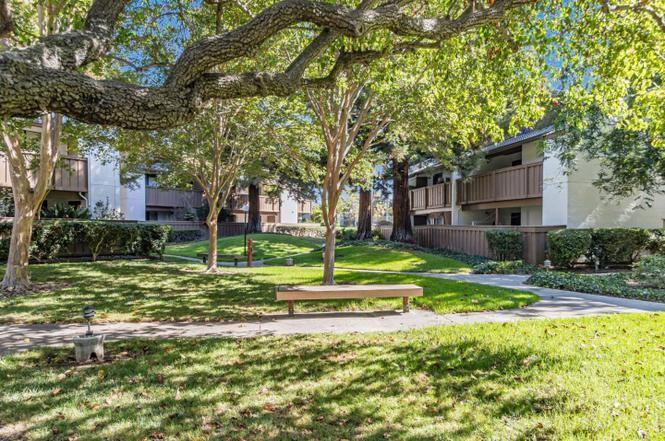 2201 Monroe St - Photo 5 of 14