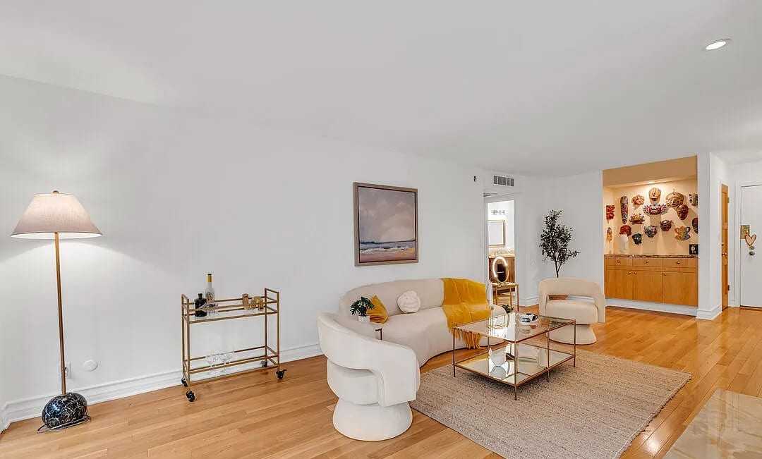 424 N Palm Dr #105 - Photo 7 of 12