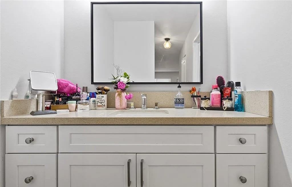 278 N Wilshire Ave #112 - Photo 4 of 12