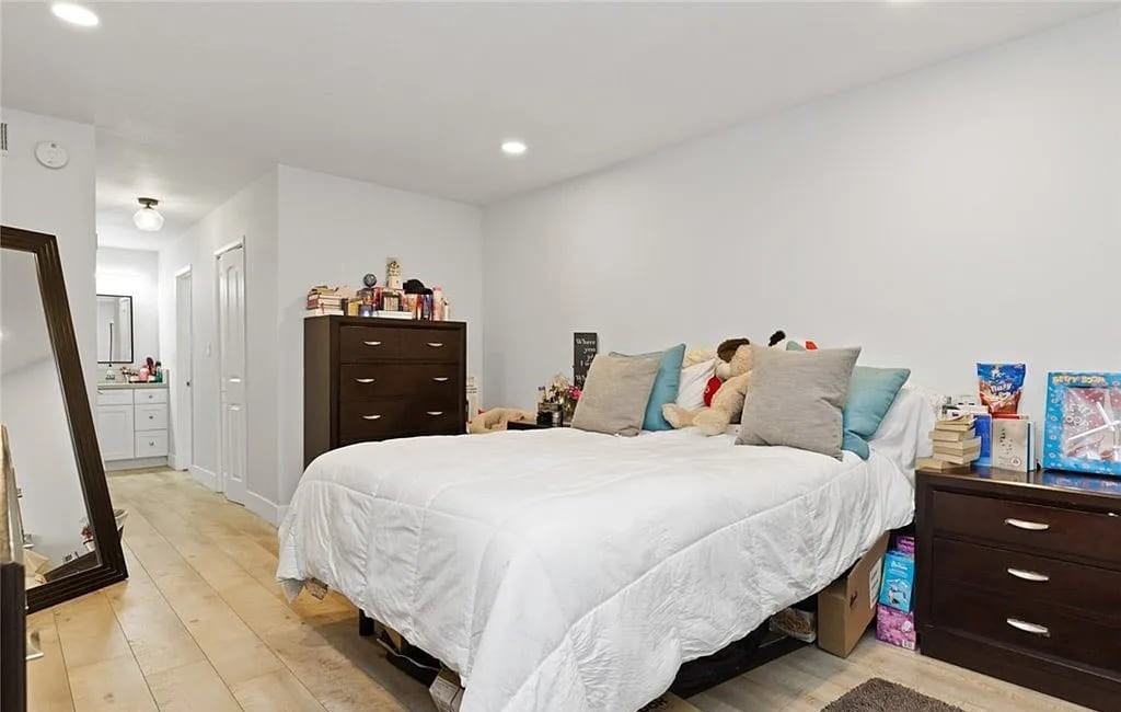 278 N Wilshire Ave #112 - Photo 6 of 12