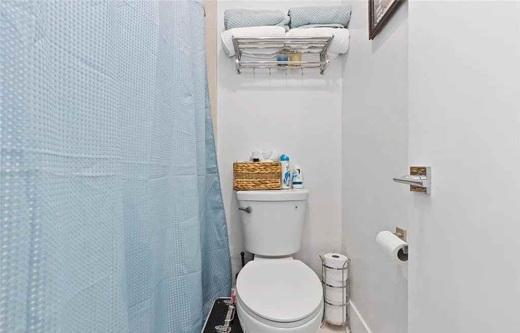 278 N Wilshire Ave #112 - Photo 7 of 12