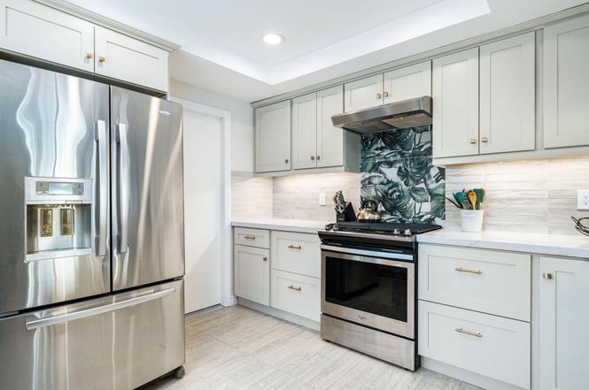 1654 Fairway Cir - Photo 3 of 11