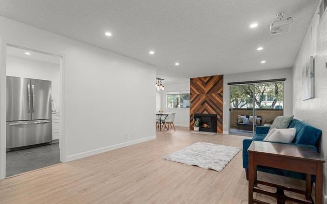 2386 E Del Mar Blvd #102 - Photo 2 of 15