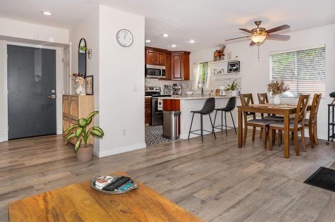 11317 Avenida De Los Lobos #F - Photo 6 of 15