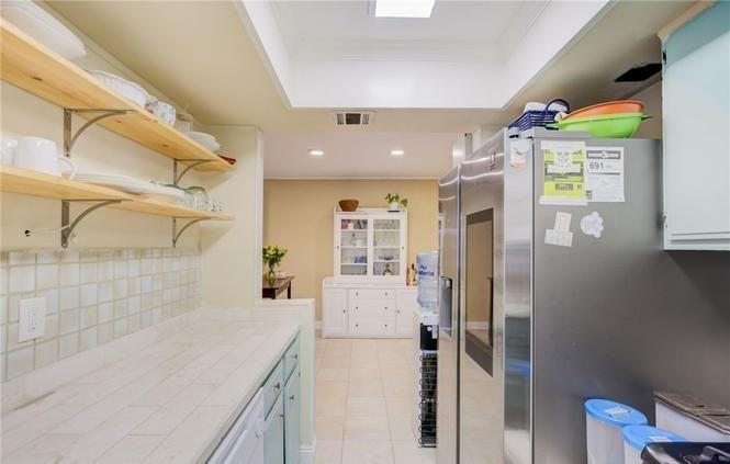 7307 Haskell Ave #6 - Photo 6 of 15