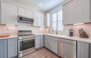 featured image of 7010 Dorland St