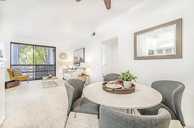 3674 Oakwood Ter #202 - Photo 7 of 15