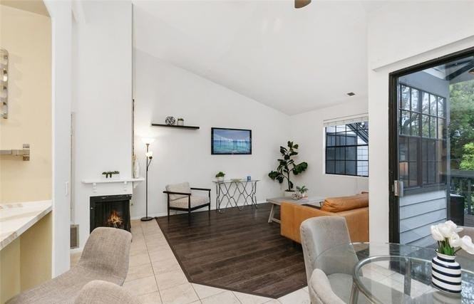 2526 W Macarthur Blvd #J - Photo 4 of 15