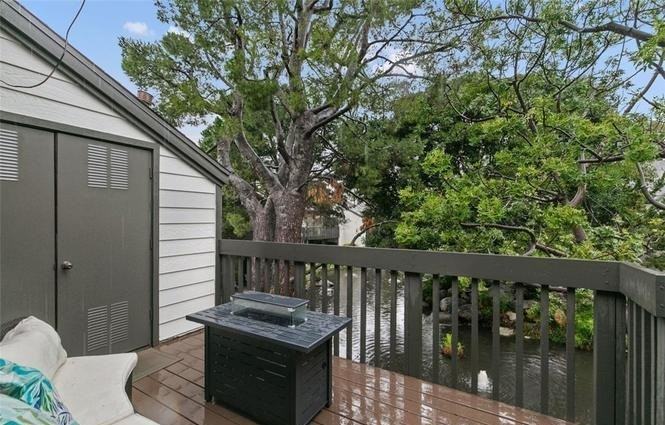 2526 W Macarthur Blvd #J - Photo 7 of 15