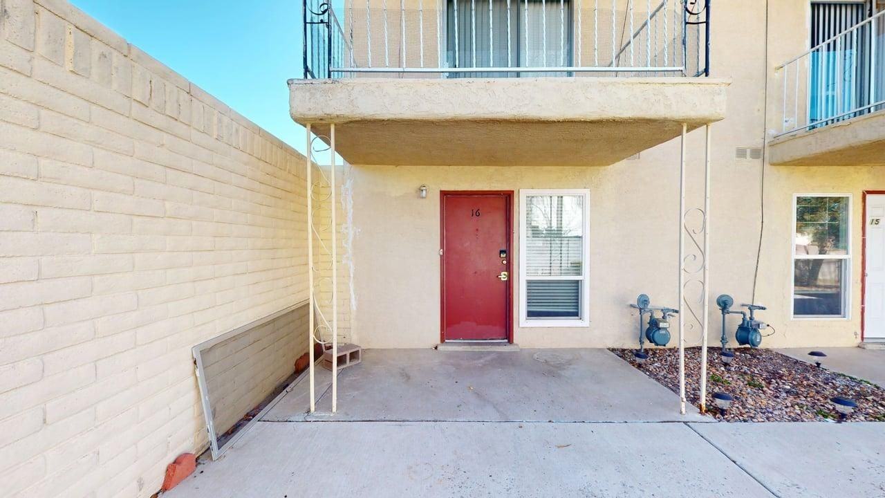 1105 Chelwood Park Blvd Ne - Photo 3 of 24