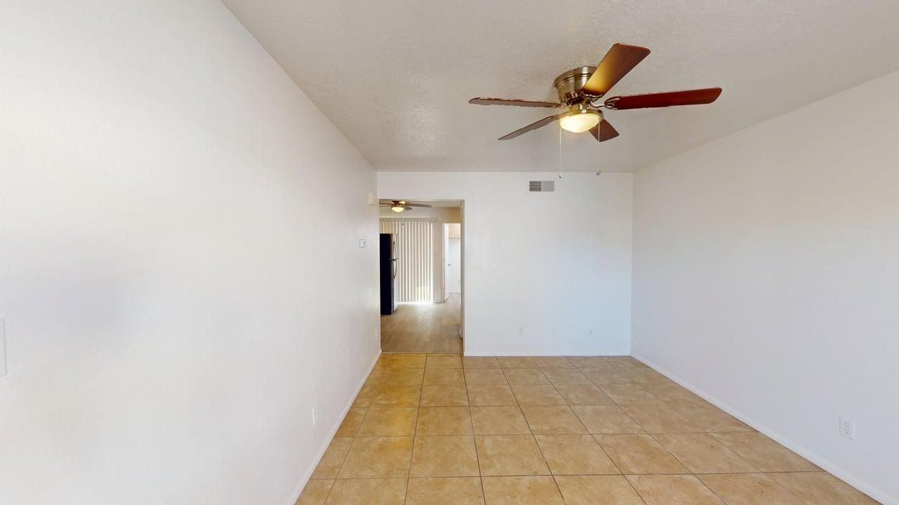 1105 Chelwood Park Blvd Ne - Photo 4 of 24