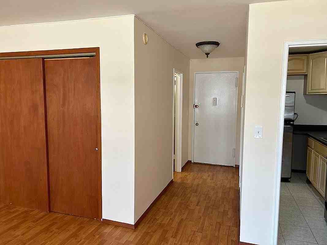 2650 Ocean Pkwy #1J - Photo 4 of 5