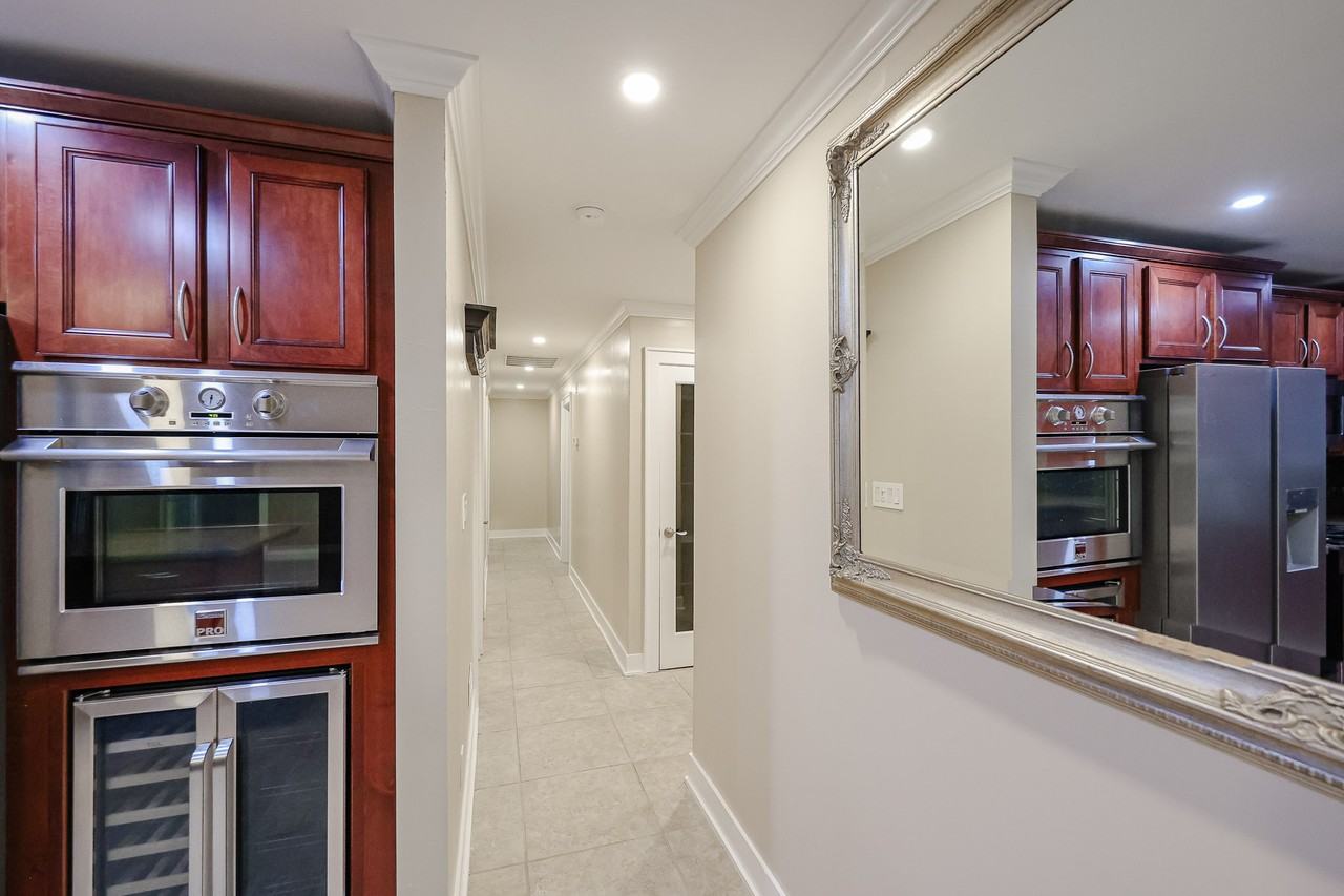 1424 N Gene Ave - Photo 5 of 44