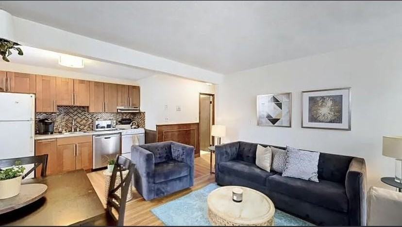 1 Salem St #2 - Photo 4 of 11